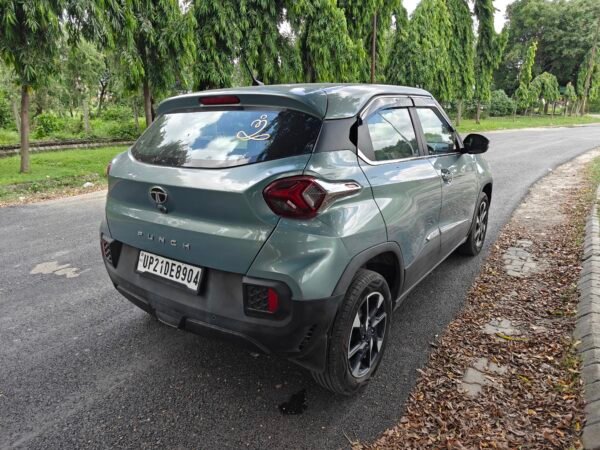 Tata Punch Accomplished AT 2024 - Image 3